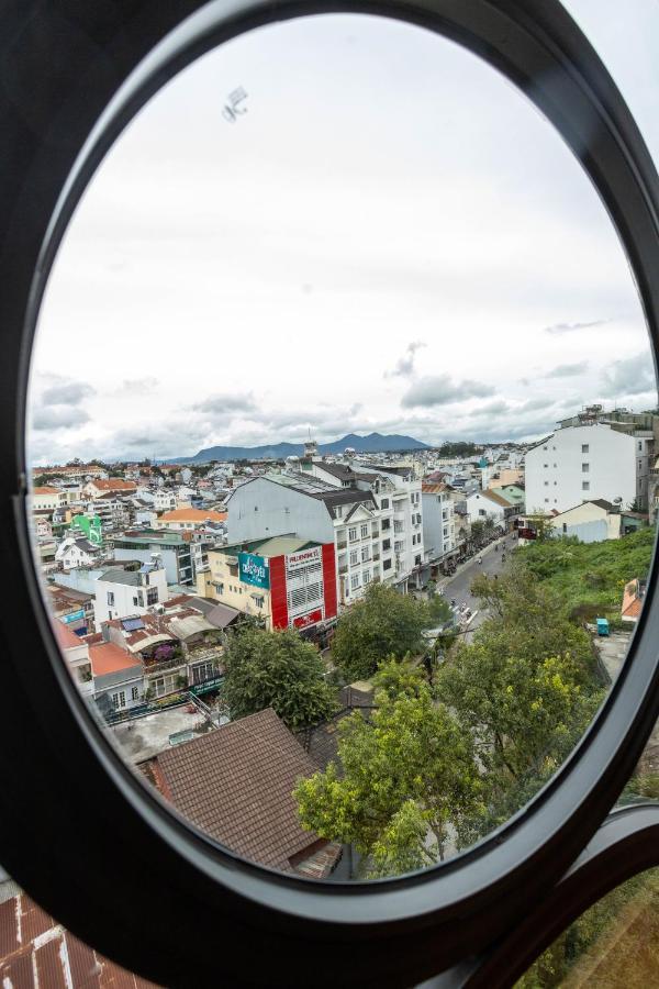 Khach San Y Lan 2 Da Lat Hotel Esterno foto